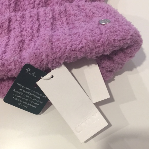 ONLY Women’s “Cindy Life” Lilac Heavy Knit Beenie Hat Tuque Size OS - Picture 3 of 8